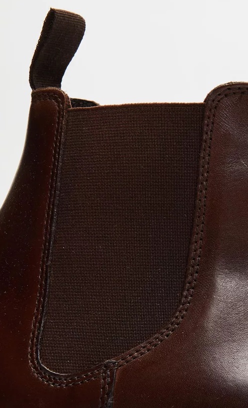 Boot gusset lined